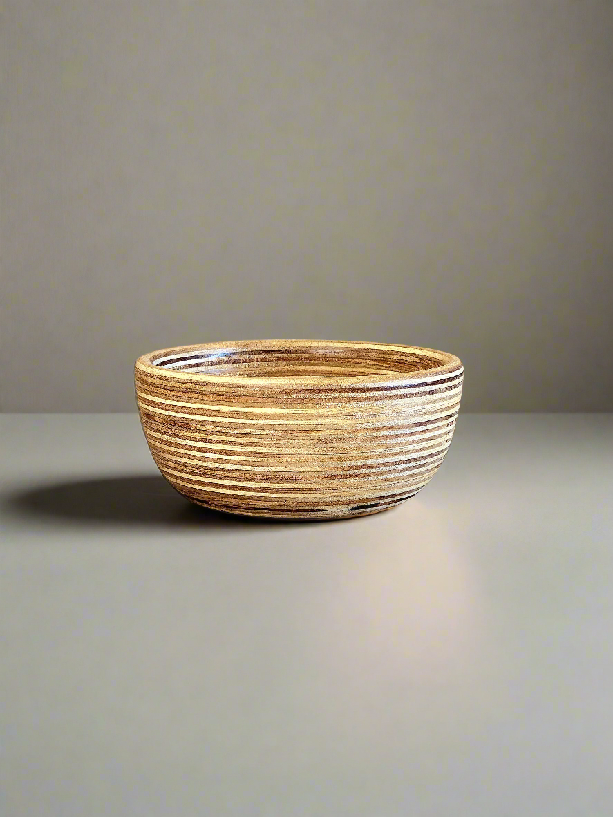 Small Wooden Pine Bowls