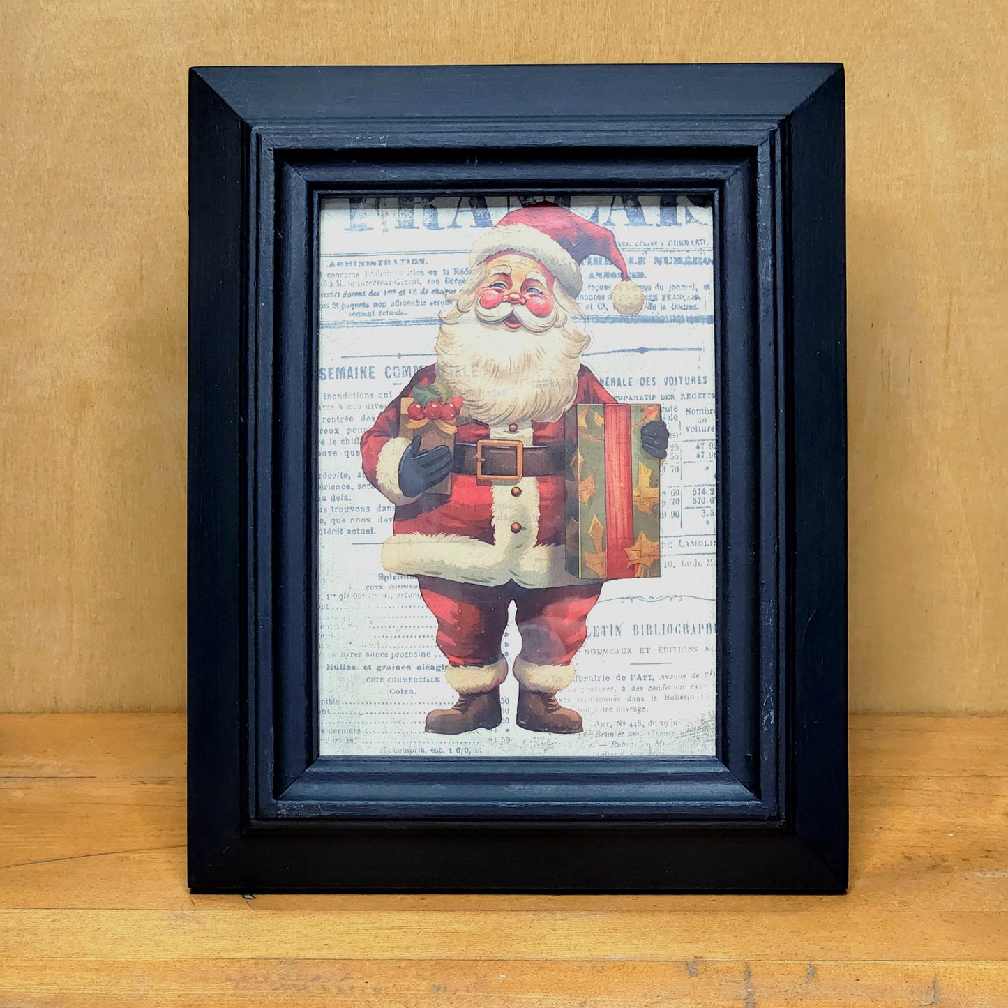 Vintage Santa Frame Decor