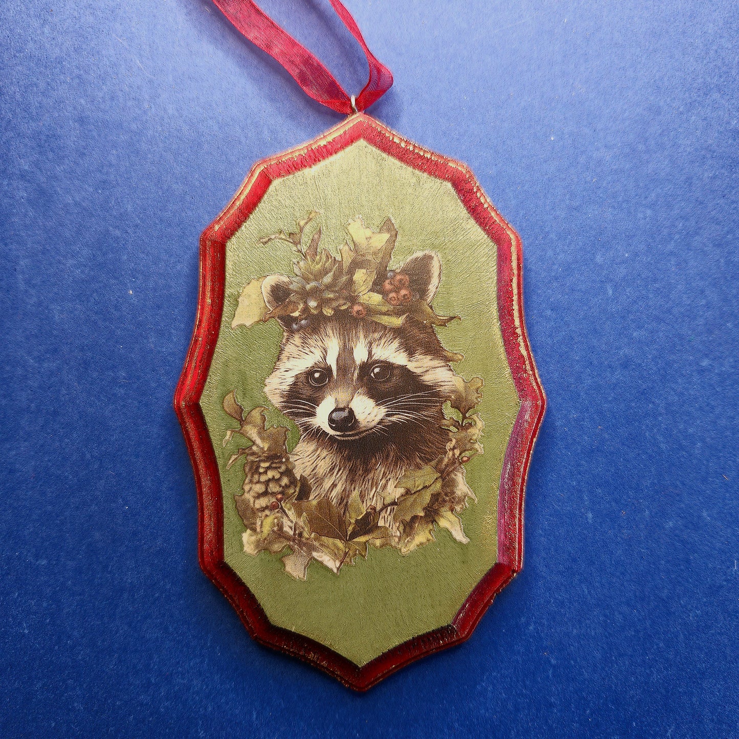 Racoon Ornament / Decor