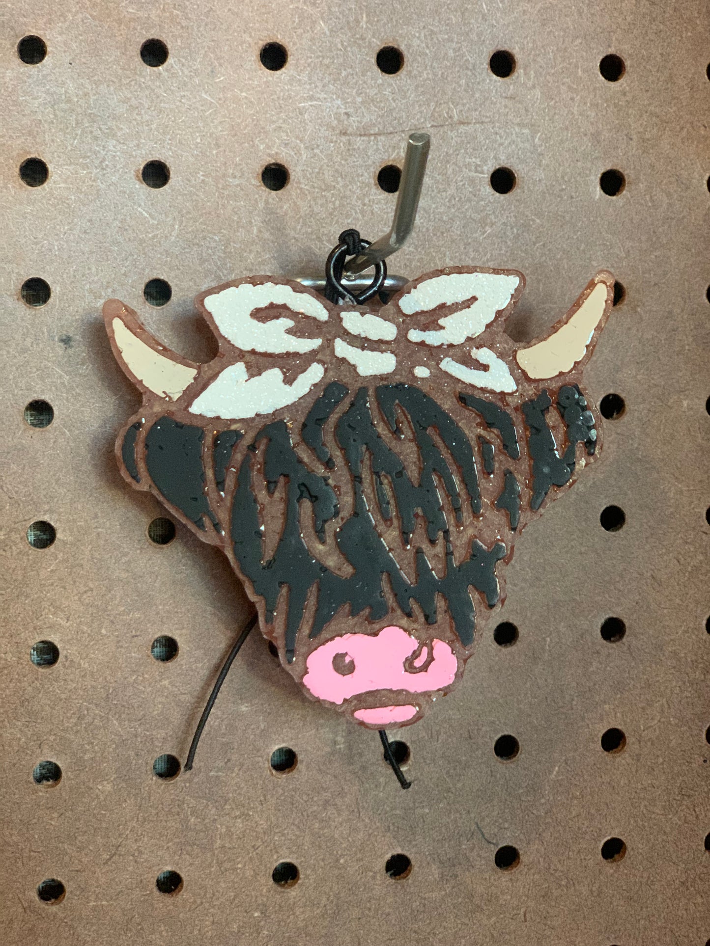 HF- Highland Cow w/Bow Freshie